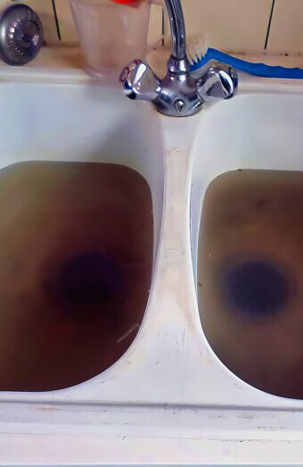 https://blockeddrainsrossmoyne.com.au/uploads/2025/07/blocked-sink-34341.jpg