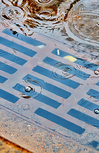 https://blockeddrainsrossmoyne.com.au/uploads/2025/07/stormwater-drains-58152.jpg